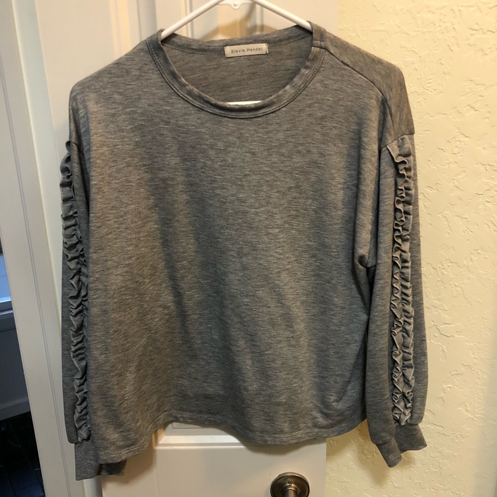Gray sweatshirt